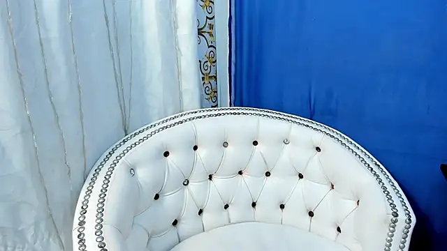 Snapshot of Analia18_ chatting on February 2025 12:00:01 PM Analia18 online show from February 2025 12:00:01 PM