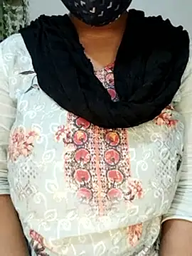 Snapshot of Nilanjona-Ray chatting on January 2026 06:23:02 PM Nilanjona-Ray online show from January 2026 06:23:02 PM