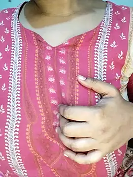 Snapshot of Nilanjona-Ray chatting on February 2026 04:27:02 PM Nilanjona-Ray online show from February 2026 04:27:02 PM