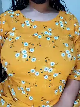 Snapshot of Nilanjona-Ray chatting on February 2026 03:15:02 PM Nilanjona-Ray online show from February 2026 03:15:02 PM