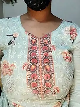 Snapshot of Nilanjona-Ray chatting on February 2026 04:06:01 PM Nilanjona-Ray online show from February 2026 04:06:01 PM