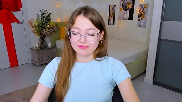 SereneFlame online show from February 2025 04:04:01 PM