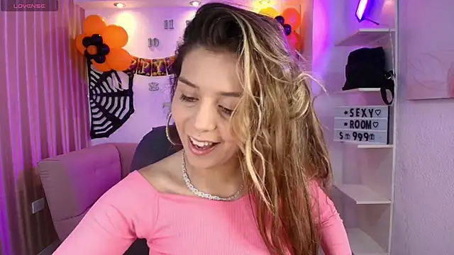 1Sloppy Fox4 online show from October 2025 08:51:02 PM