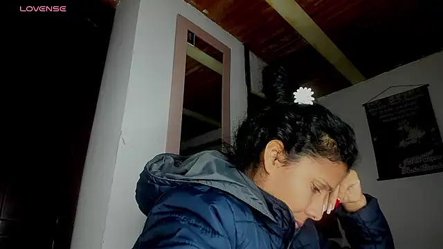 Snapshot of Nenita_Hot_ chatting on October 2025 04:31:02 AM Nenita Hot  online show from October 2025 04:31:02 AM