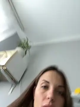 AmiLavs online show from October 2025 11:10:02 AM