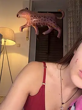 EmilyWi  online show from January 2026 06:44:01 PM