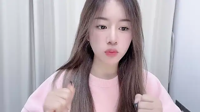 chloe-01 online show from December 2024 12:19:02 PM