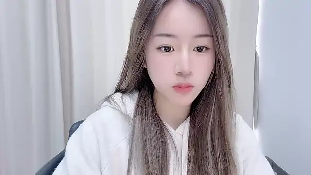 chloe-01 online show from December 2024 04:48:02 AM