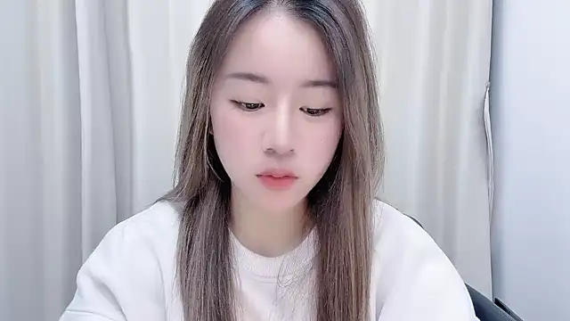 chloe-01 online show from January 2025 12:52:01 PM