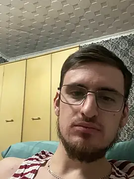 Snapshot of GrahamSouth chatting on December 2024 02:57:01 PM GrahamSouth online show from December 2024 02:57:01 PM