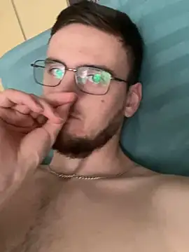 Snapshot of GrahamSouth chatting on December 2024 04:42:02 AM GrahamSouth online show from December 2024 04:42:02 AM