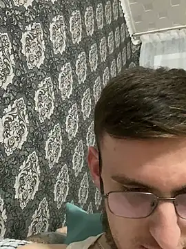 Snapshot of GrahamSouth chatting on December 2024 04:08:02 PM GrahamSouth online show from December 2024 04:08:02 PM