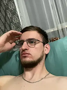 Snapshot of GrahamSouth chatting on January 2025 03:29:01 PM GrahamSouth online show from January 2025 03:29:01 PM