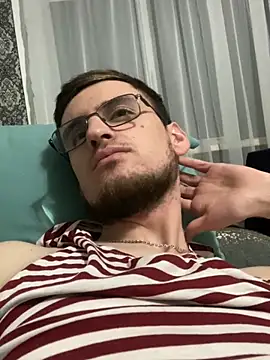 Snapshot of GrahamSouth chatting on January 2025 05:08:01 PM GrahamSouth online show from January 2025 05:08:01 PM