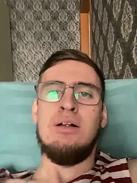 Snapshot of GrahamSouth chatting on January 2025 07:47:02 AM GrahamSouth online show from January 2025 07:47:02 AM