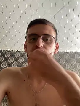 Snapshot of GrahamSouth chatting on March 2025 04:34:02 AM GrahamSouth online show from March 2025 04:34:02 AM