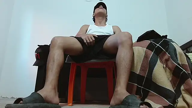 Macho Dom online show from April 2026 11:37:01 AM