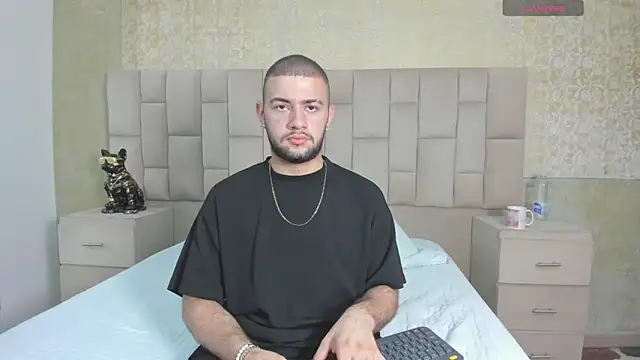 MaximusDick1  online show from November 2025 04:11:02 AM