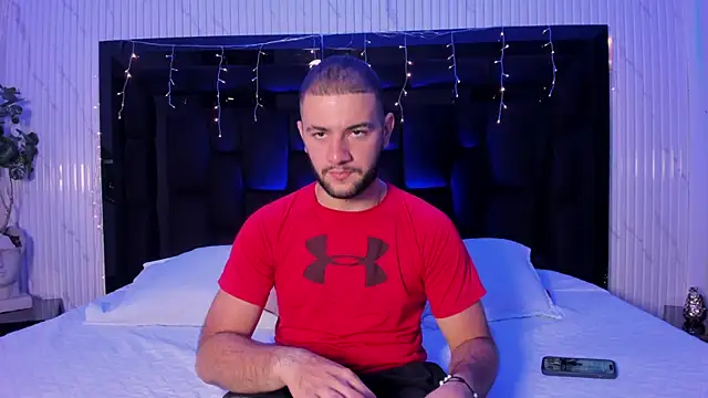 MaximusDick1  online show from March 2026 12:17:02 PM