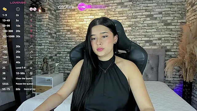 Snapshot of ariadna_milano chatting on January 2025 12:50:01 PM ariadna milano online show from January 2025 12:50:01 PM