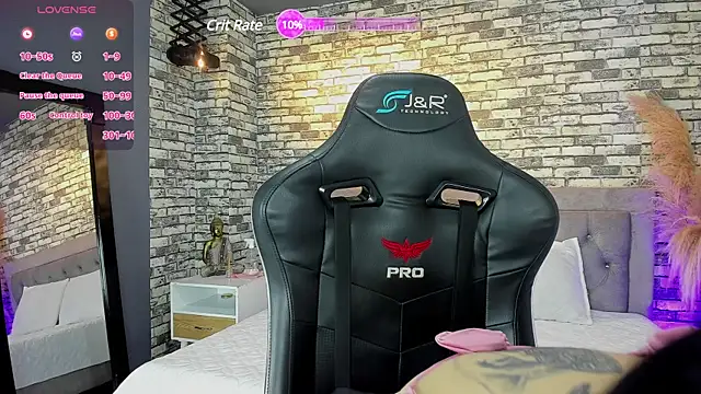 Snapshot of ariadna_milano chatting on January 2025 12:48:01 PM ariadna milano online show from January 2025 12:48:01 PM