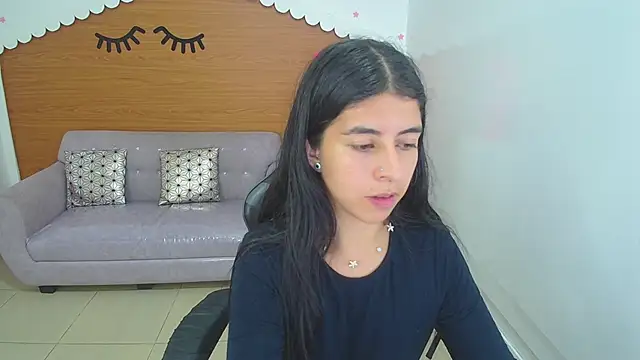 Snapshot of Bela_t_ chatting on December 2024 02:10:02 PM Bela t online show from December 2024 02:10:02 PM