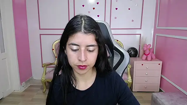 Snapshot of Bela_t_ chatting on January 2025 04:31:02 PM Bela t online show from January 2025 04:31:02 PM