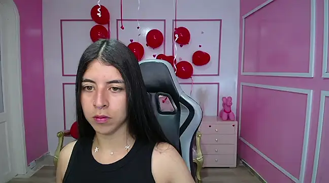 Snapshot of Bela_t_ chatting on February 2025 04:26:02 PM Bela t online show from February 2025 04:26:02 PM