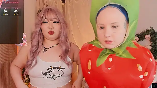 Snapshot of mei_honey_ chatting on December 2024 05:00:01 PM mei honey  online show from December 2024 05:00:01 PM