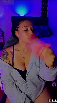 Snapshot of Pauilina chatting on February 2026 11:07:01 AM Pauilina online show from February 2026 11:07:01 AM