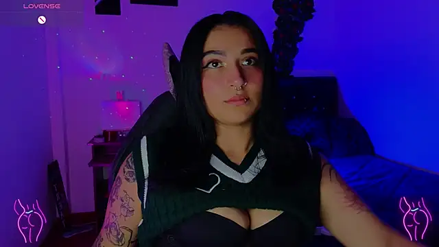 Snapshot of Pauilina chatting on March 2026 07:09:01 PM Pauilina online show from March 2026 07:09:01 PM