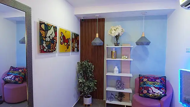 Snapshot of Dalila_Sky chatting on November 2025 06:07:01 PM Dalila Sky online show from November 2025 06:07:01 PM