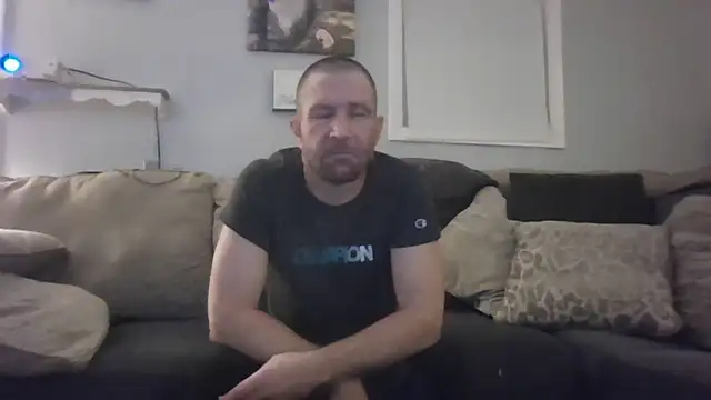 Snapshot of Edward_LongCock chatting on December 2024 04:45:01 AM Edward LongCock online show from December 2024 04:45:01 AM