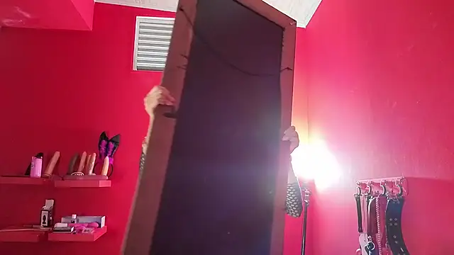 Ambar Roux  online show from March 2026 01:29:02 PM