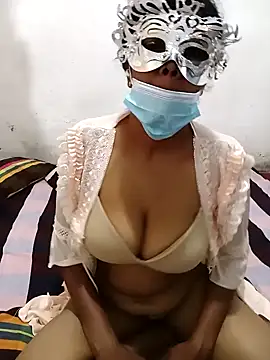 Snapshot of Amaaya_Baby chatting on January 2025 01:53:01 AM Amaaya Baby online show from January 2025 01:53:01 AM