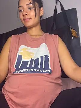  Luana online show from February 2026 02:01:02 AM