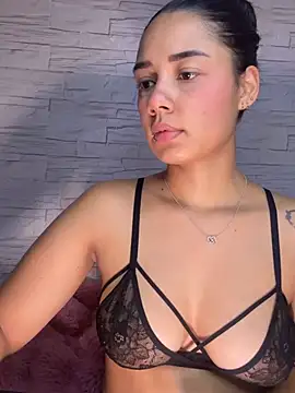  Luana online show from July 2026 02:40:01 AM