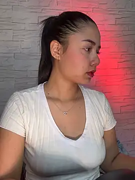  Luana online show from July 2026 12:41:02 AM