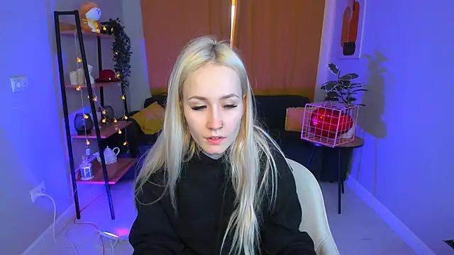 Bunny  of love online show from March 2025 01:40:01 PM