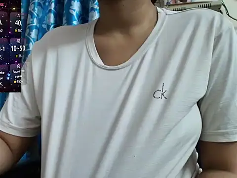 Reika 01 online show from May 2026 11:43:02 PM