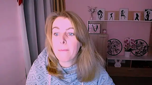 Hot Milady online show from December 2024 07:40:01 AM