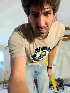 Snapshot of StrokeKing42 chatting on December 2024 07:01:01 PM StrokeKing42 online show from December 2024 07:01:01 PM