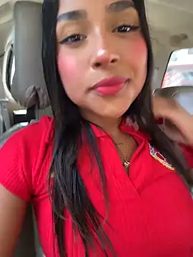Snapshot of Mariangel_11 chatting on June 2026 02:27:02 PM Mariangel 11 online show from June 2026 02:27:02 PM