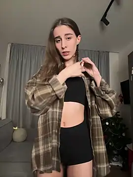 Snapshot of HellPeach chatting on January 2025 03:54:02 PM HellPeach online show from January 2025 03:54:02 PM