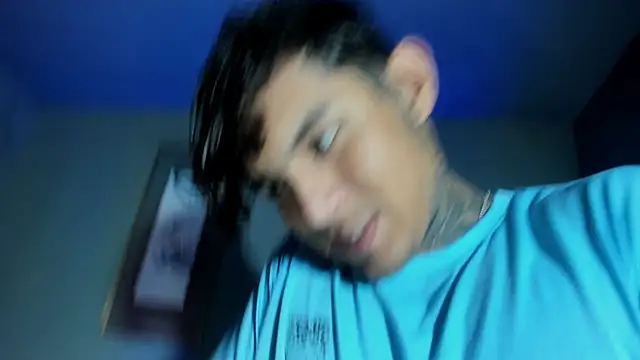 Snapshot of Travistanner_28 chatting on October 2025 03:18:01 AM Travistanner 28 online show from October 2025 03:18:01 AM