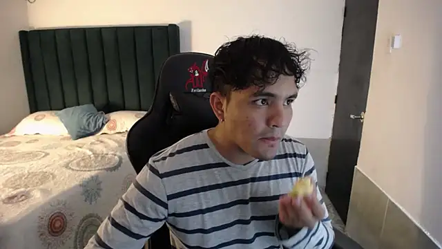 man dur07 online show from November 2025 09:35:02 PM