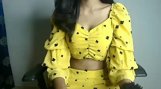 Snapshot of CUTE_princess_143 chatting on February 2025 03:16:01 PM CUTE princess 143 online show from February 2025 03:16:01 PM