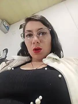 Snapshot of VALERY-03_ chatting on July 2026 09:06:01 PM VALERY-03 online show from July 2026 09:06:01 PM