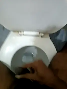 Snapshot of suckthedickk chatting on December 2024 06:20:01 PM suckthedickk online show from December 2024 06:20:01 PM