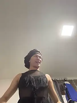 giuliana andrade online show from March 2025 11:58:02 AM